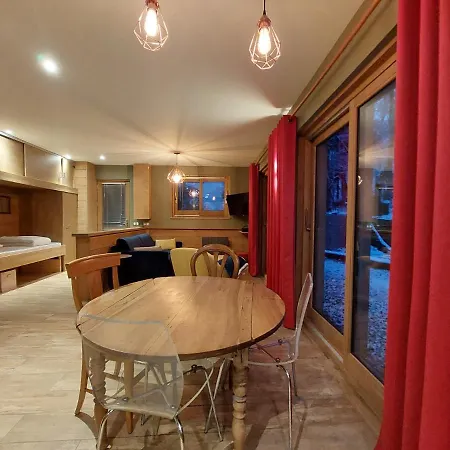 Apartment Clos Bois Joli