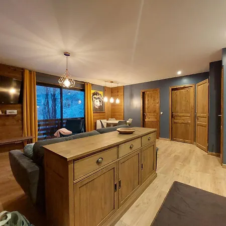 Clos Bois Joli Apartment