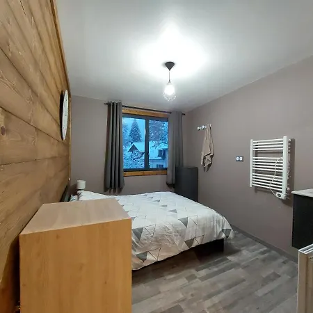 Clos Bois Joli Apartment *